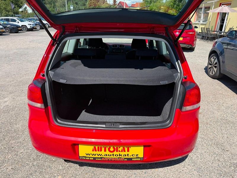 Volkswagen Golf 1.2TSi Klima/1MAJ/BezKoroze - fotka 12 z 21