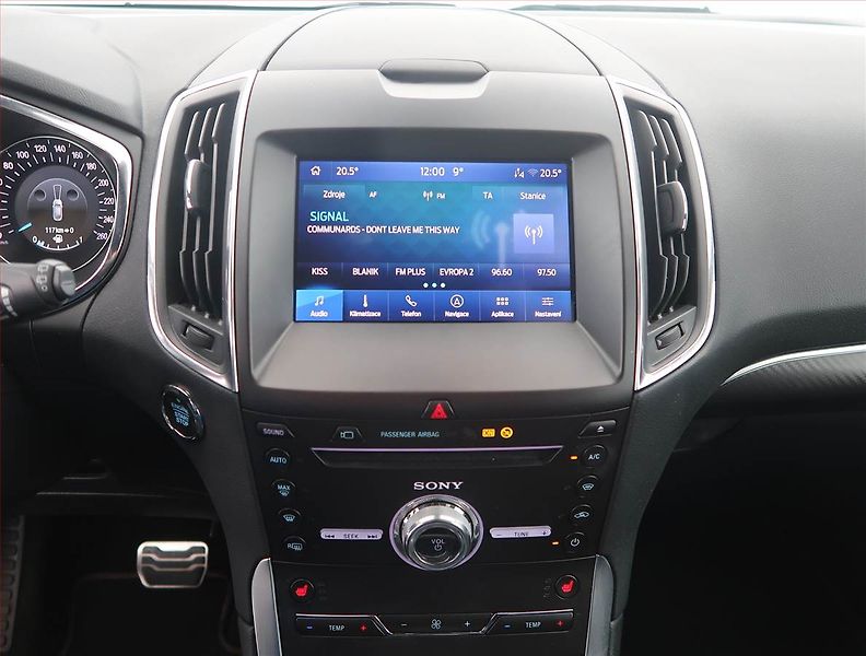 Ford S-MAX (2022) Titanium Hybrid - fotka 12 z 24