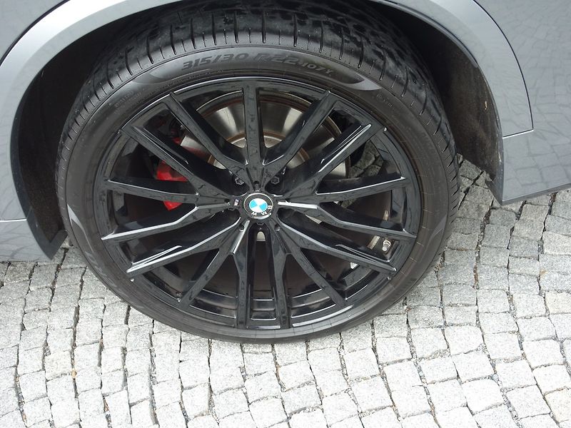 BMW X5 (2024) 4.0d*M-PAKET*VZDUCH*TOP*1M*CZ! - fotka 12 z 50