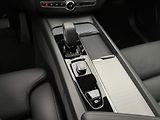 Volvo XC60 B5 AWD PLUS DARK AUT REZERVACE - náhled 27