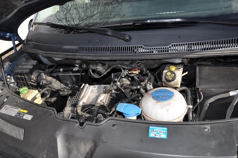 Volkswagen Multivan 2.0TDi 110kW Automat - fotka 11 z 17