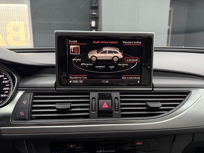 Audi A6 Allroad (2012) 3.0 TDI quattr - fotka 27 z 30