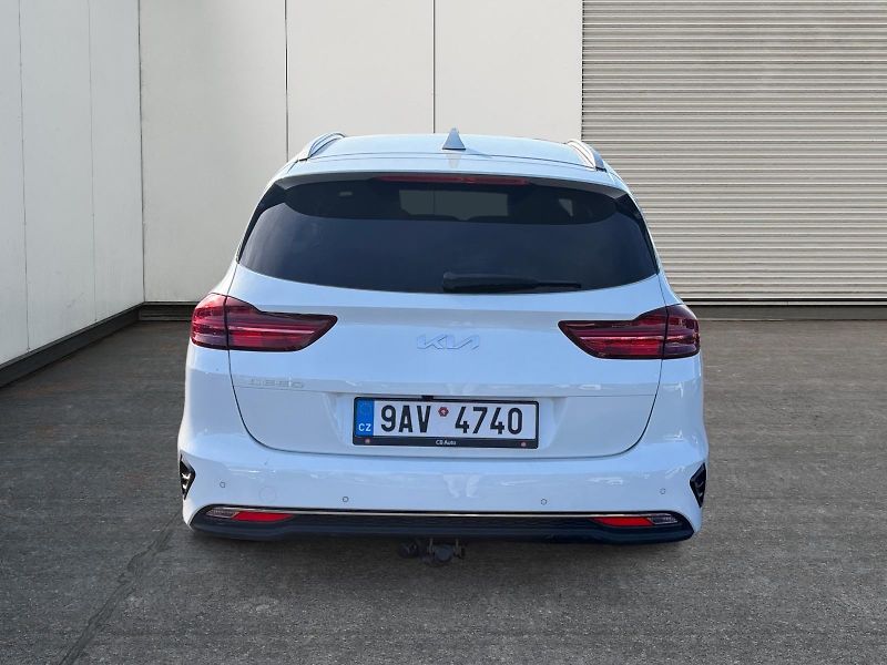 Kia Ceed (2023) TOP 1.5T-GDI 118k TAŽNÉ CZ DPH - fotka 5 z 11