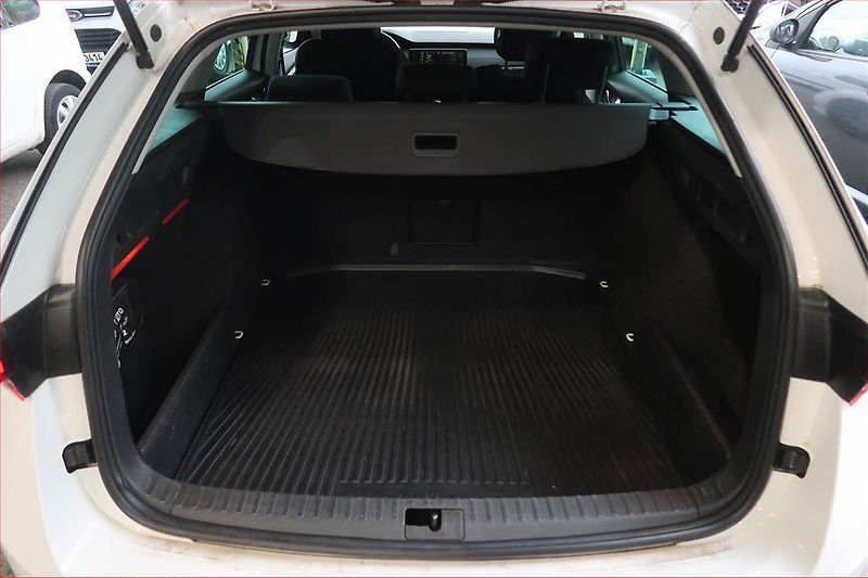 Škoda Octavia (2022) Ambition 2.0 TDI, ČR,1.maj - fotka 14 z 15