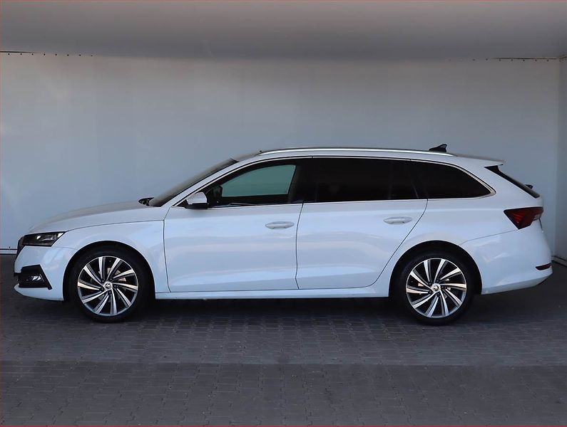 Škoda Octavia (2020) Style Plus 2.0 TDI, Automat - fotka 3 z 25