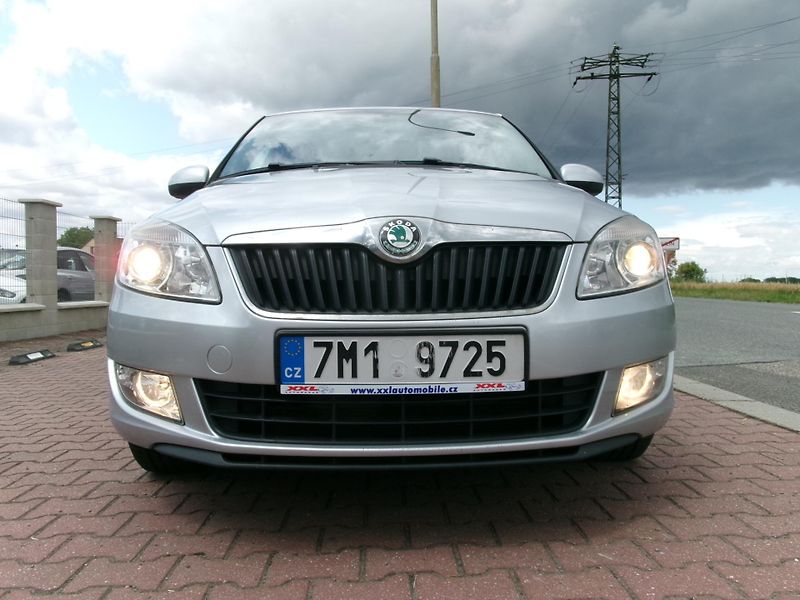 Škoda Fabia (2011) 1,2TSi ELEGANCE AC ALU VÝHŘEV - fotka 3 z 27