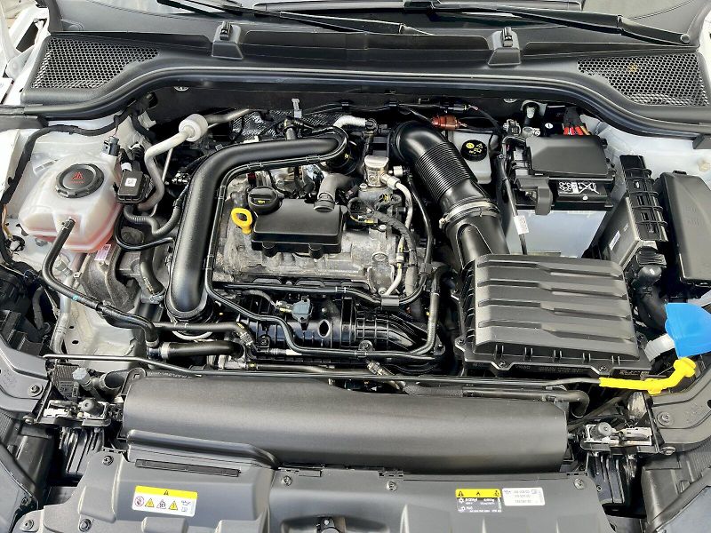 Škoda Scala (2023) 1,0TSI 81KW STYLE - fotka 12 z 22