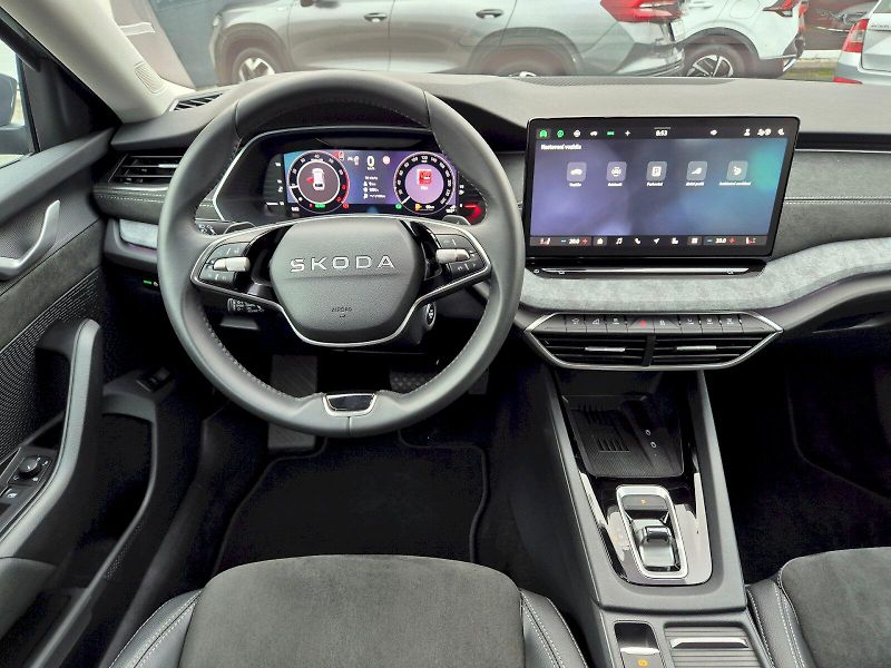 Škoda Octavia (2025) kombi 130 let Premium 1.5 TSI - fotka 23 z 35