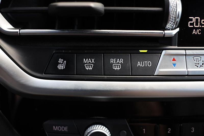 BMW X3 xDrive20d - fotka 17 z 17