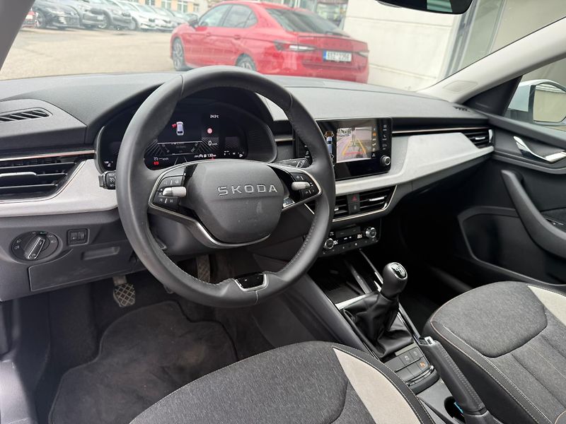 Škoda Scala Top Selection 1.5 TSI 110kw - fotka 9 z 24