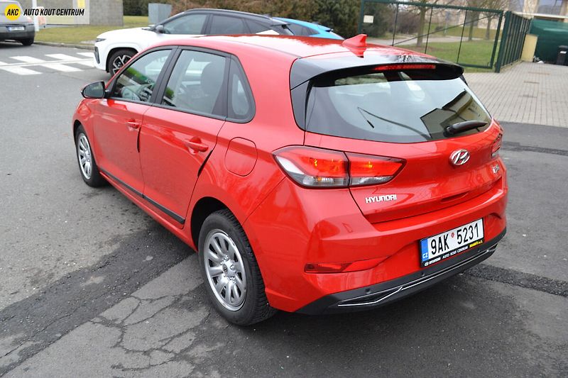 Hyundai i30 1.0T-GDI COMFORT ALU16 - fotka 3 z 48