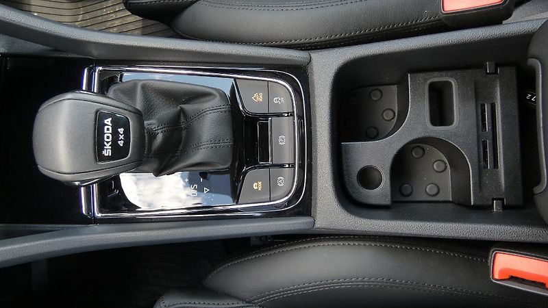 Škoda Kodiaq 2.0 TDI 110 kW L&K 4x4 DSG - fotka 18 z 22