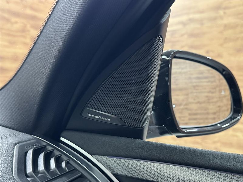 BMW X3 M40i LED HUD M-SPORT - fotka 23 z 30