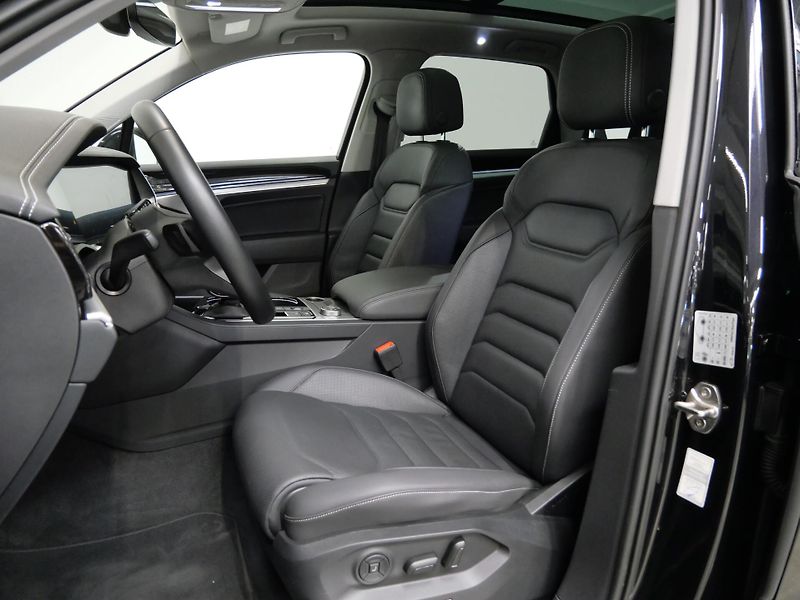 Volkswagen Touareg - fotka 11 z 30