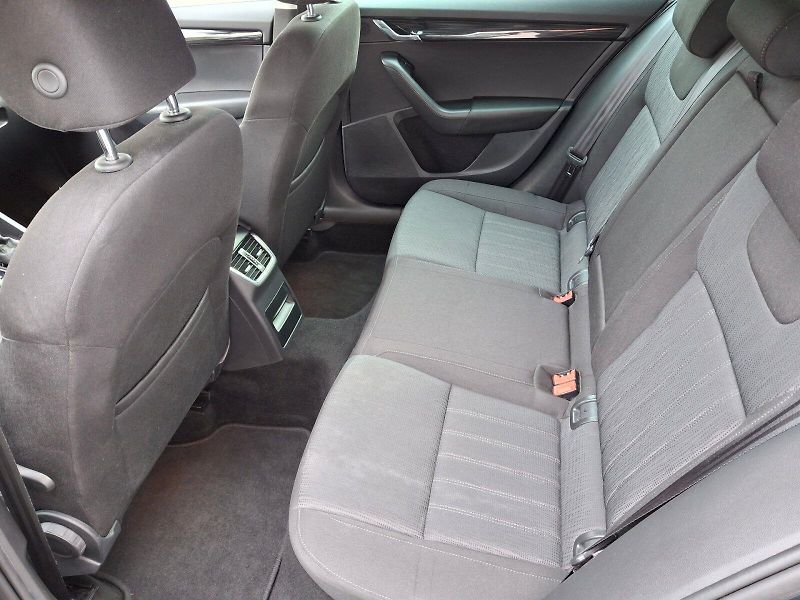 Škoda Octavia (2019) Style DSG 2,0TDi 110kW - fotka 7 z 31