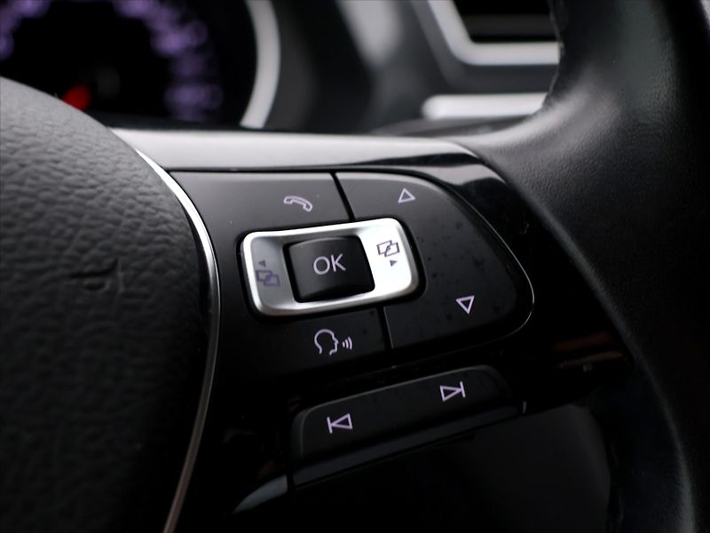 Volkswagen Tiguan 1.4 TSI 110kW LED Navi 1.Maj. - fotka 18 z 29