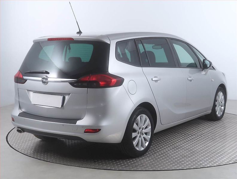 Opel Zafira (2017) 2.0 CDTI, Automat, Tempomat - fotka 5 z 15