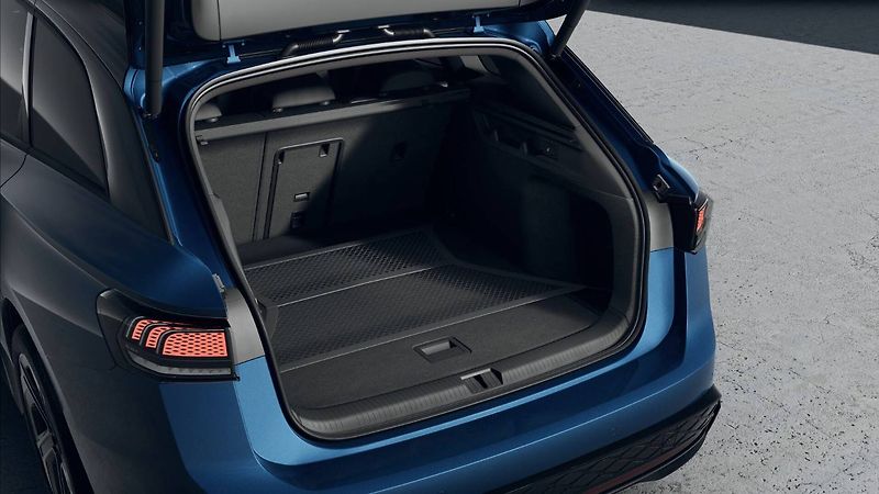 Volkswagen ID.7 Tourer (2026) GTX People 86kWh 4Motion - fotka 4 z 6