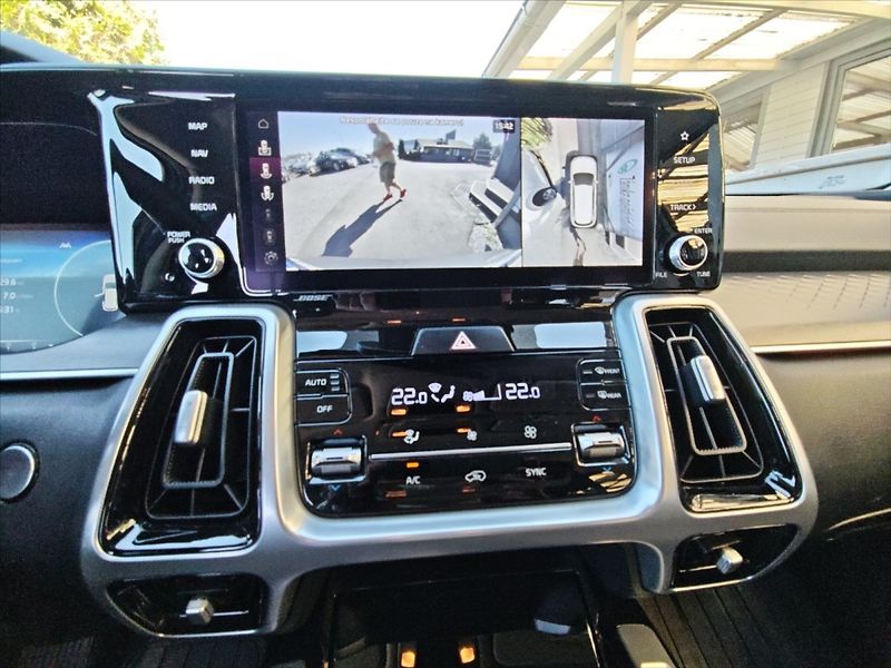 Kia Sorento 2,2 CRDi 148 Premium 4x4 AT - fotka 9 z 11
