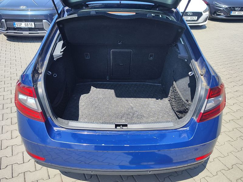 Škoda Octavia 2.0 TDI/110kW Style 4x4 - fotka 9 z 31