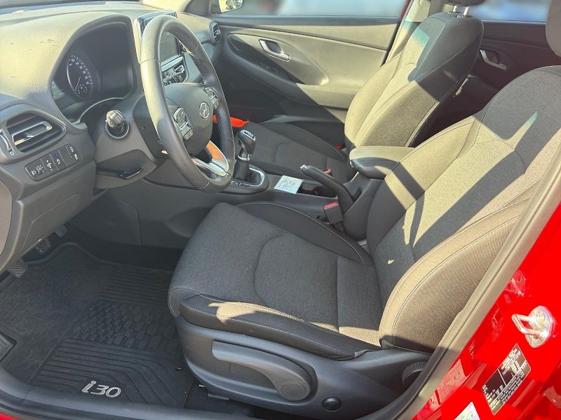 Hyundai i30 (2023) SMART 1.5i 80kW CZ DPH - fotka 8 z 11