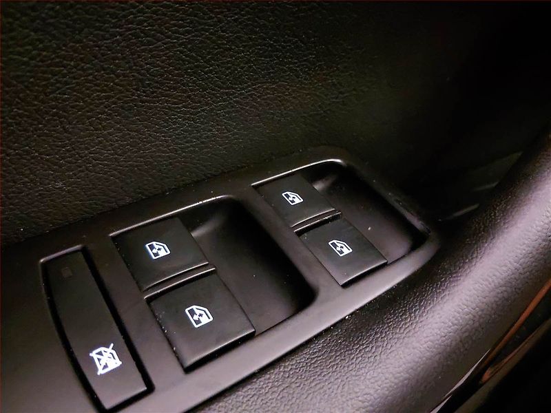 Opel Zafira (2019) 2.0 CDTI, 7 míst, ČR,1.maj - fotka 17 z 19