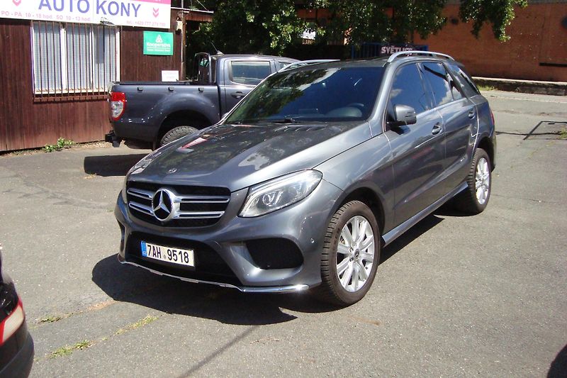Mercedes-Benz GLE (2017) 350 D,4-Matic,AUT,AMG paket - fotka 2 z 92