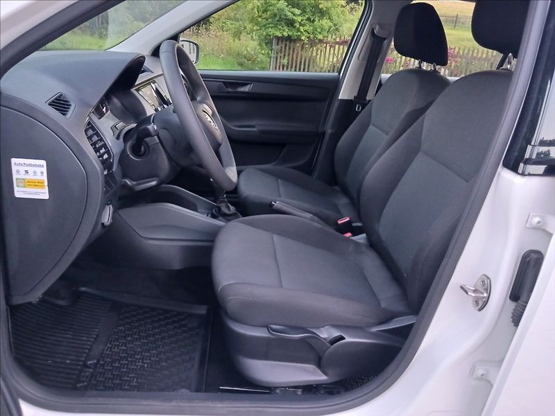 Škoda Fabia 1,0 III FC ACT, 1 Majitel - fotka 17 z 24