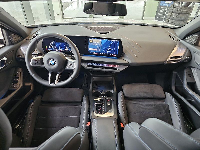 BMW Řada 1 118d - fotka 20 z 31
