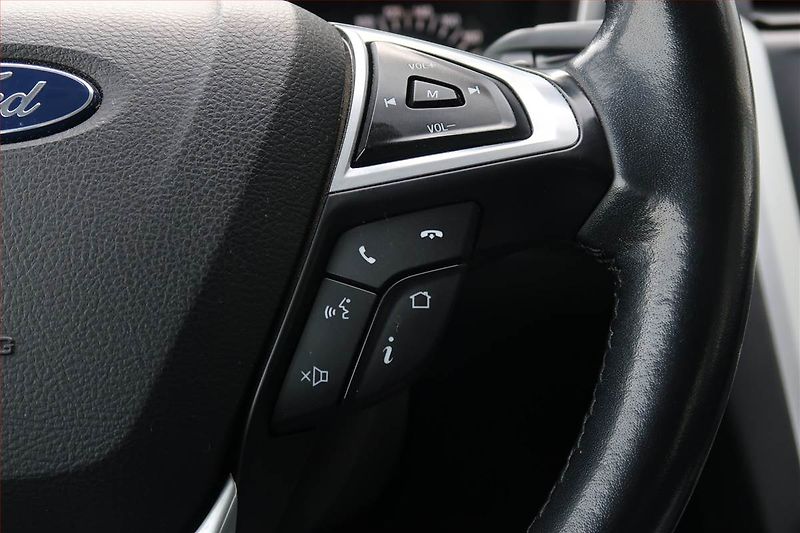 Ford Mondeo (2019) 2.0 TDCI, Automat, Serv.kniha - fotka 21 z 21