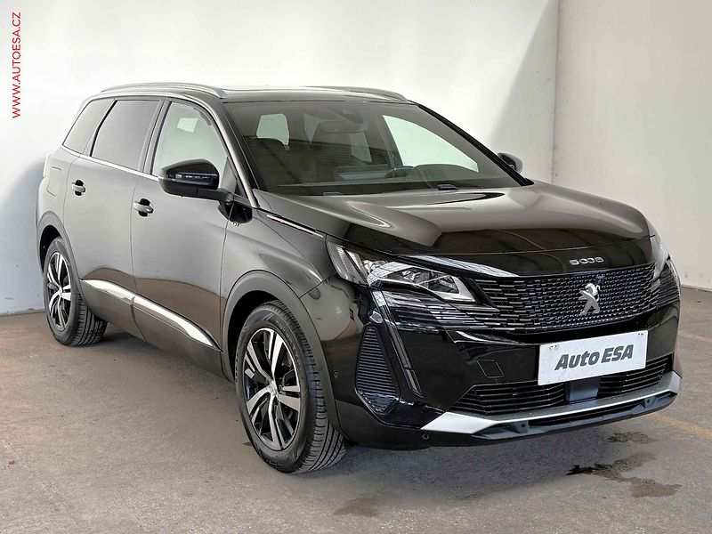 Peugeot 5008 (2021) 1.5 HDI, 1.maj, LED, panor. - fotografie inzerátu