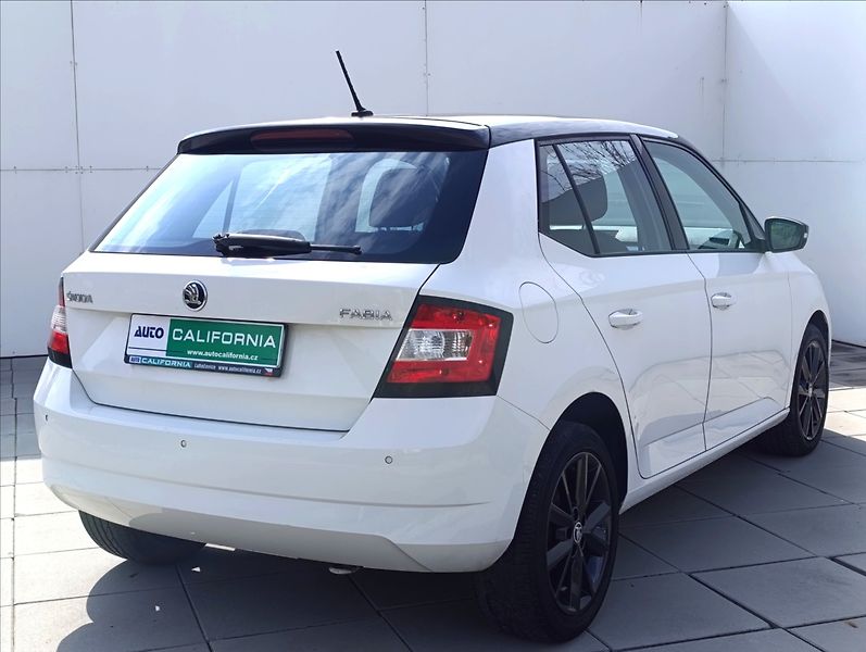Škoda Fabia 1,0 MPi Klimatizace Tempomat - fotka 7 z 32