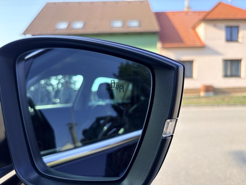Škoda Kodiaq 2.0TSI 132KW 4x4 DSG WEBASTO - fotka 15 z 58