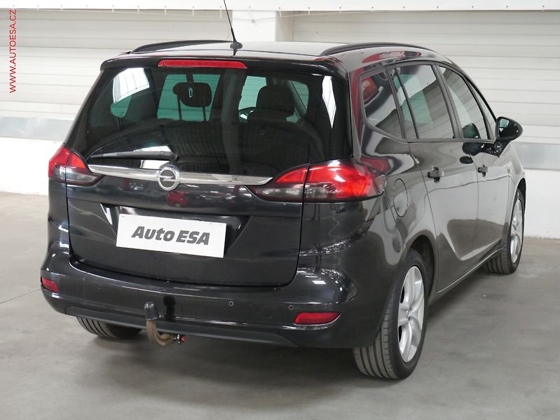 Opel Zafira (2013) 2.0 CDTI, servis.kniha - fotka 6 z 21