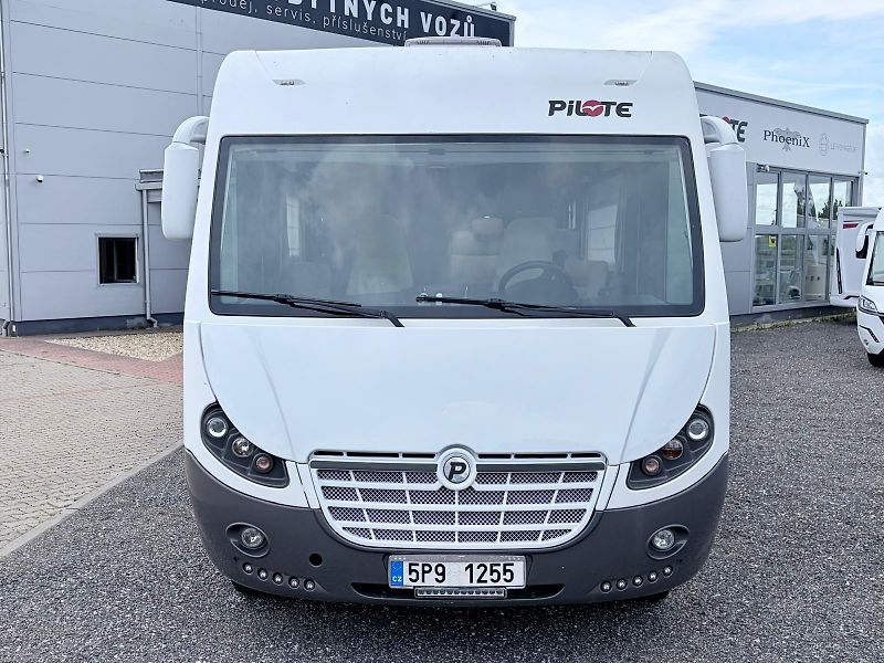 Pilote (2012) G832XLG Explorateur - fotka 10 z 34