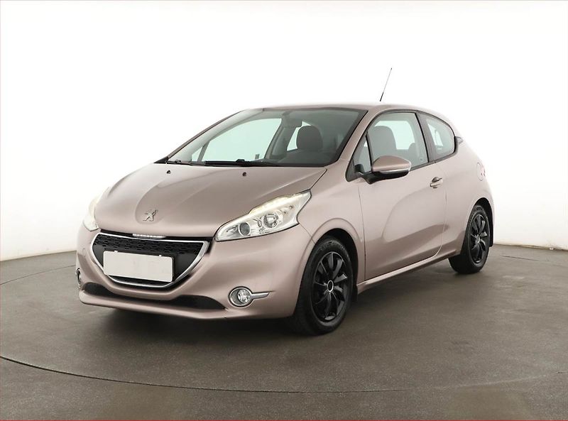Peugeot 208 (2012) 1.4 VTi, za skvělou cenu - fotka 2 z 13