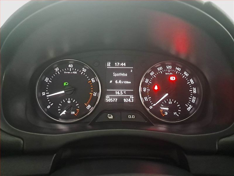 Škoda Fabia (2010) Elegance 1.2 TSI, Serv.kniha - fotka 11 z 19