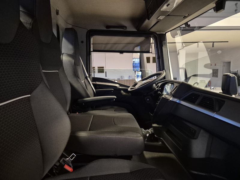 MAN TGL 12.250 NOSIČ KONTEJNERU TAŽNÉ  - fotka 11 z 23