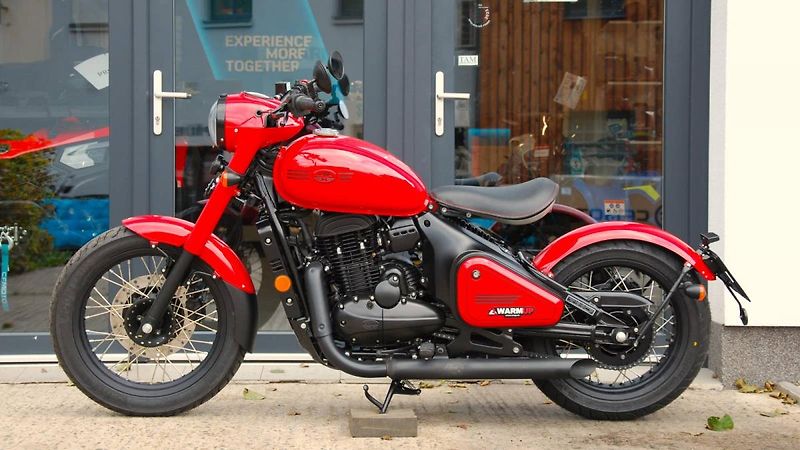 Jawa Perak (2026) 350 CL RED - fotka 5 z 25