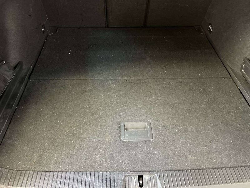 Volkswagen Passat (2022) 2.0 TDI 147kW BMT 4MOT DSG Ele - fotka 12 z 20