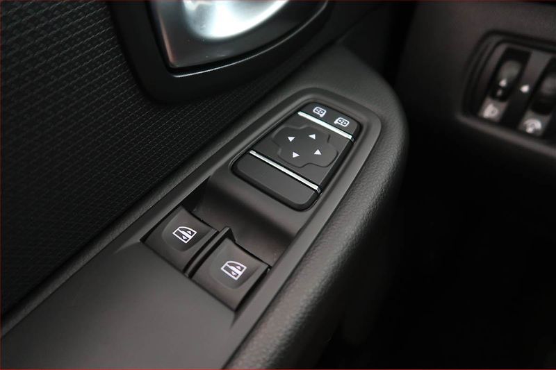 Renault Clio (2020) 0.9 TCe, ČR,1.maj, Tempomat - fotka 15 z 15