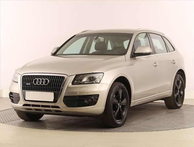 Audi Q5 (2012) 2.0 TDI, 4X4, Automat, Navi - fotka 2 z 24