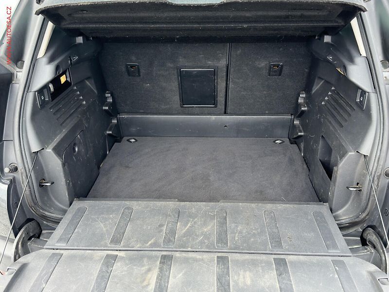 Peugeot 3008 (2012) 1.6HDi, Panorama, TZ - fotka 19 z 20