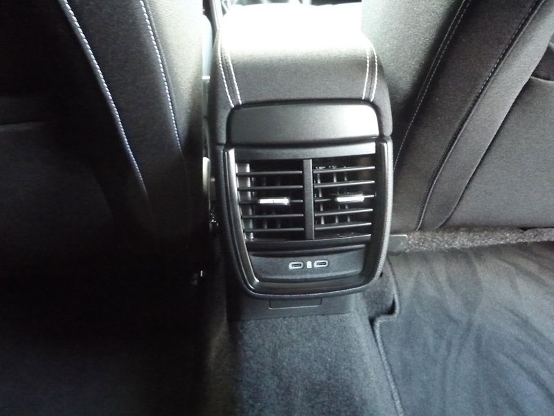 Škoda Scala (2025) 1,5TSi 110kW DSG MONTE CARLO - fotka 22 z 26