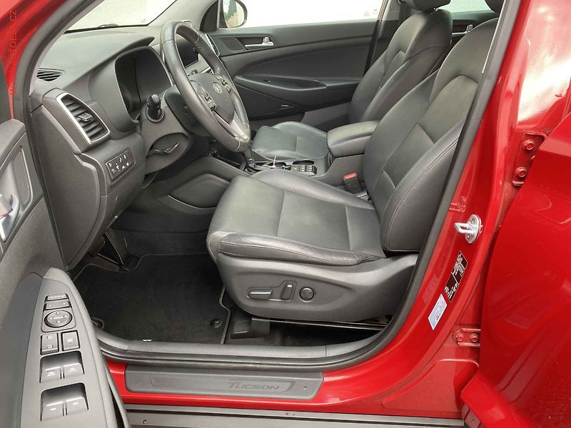 Hyundai Tucson (2019) 1.6T-GDi, Executive, AT - fotka 9 z 21