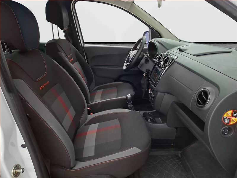 Dacia Lodgy (2019) 1.5 Blue dCi, 7 míst - fotka 9 z 17