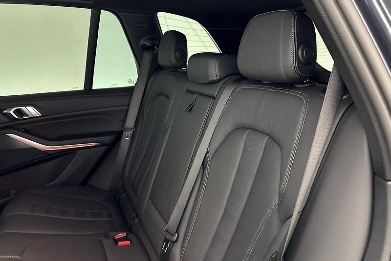 BMW X5 xDrive40d - fotka 9 z 29
