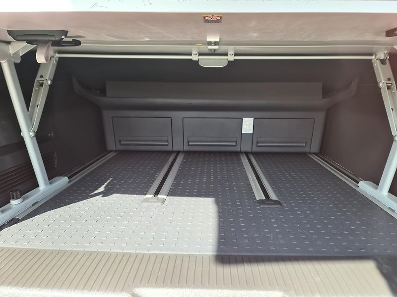 Volkswagen Transporter (2011) MULTIVAN 2.0TDi 103-KW OLOMOUC - fotka 74 z 109