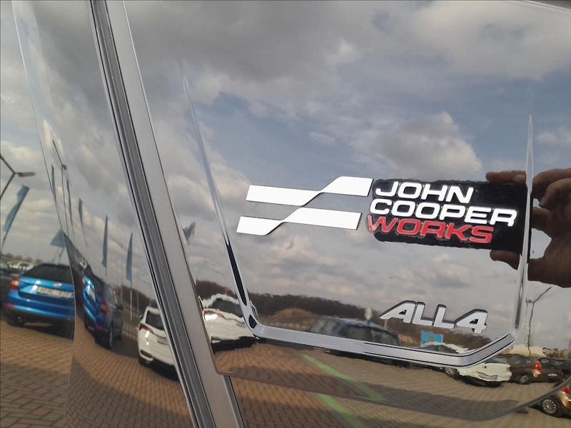Mini Countryman 0,0 JCW ALL4 - fotka 10 z 31