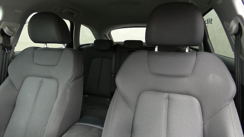 Audi A6 40 TDI quattro S tronic Avant - fotka 7 z 28